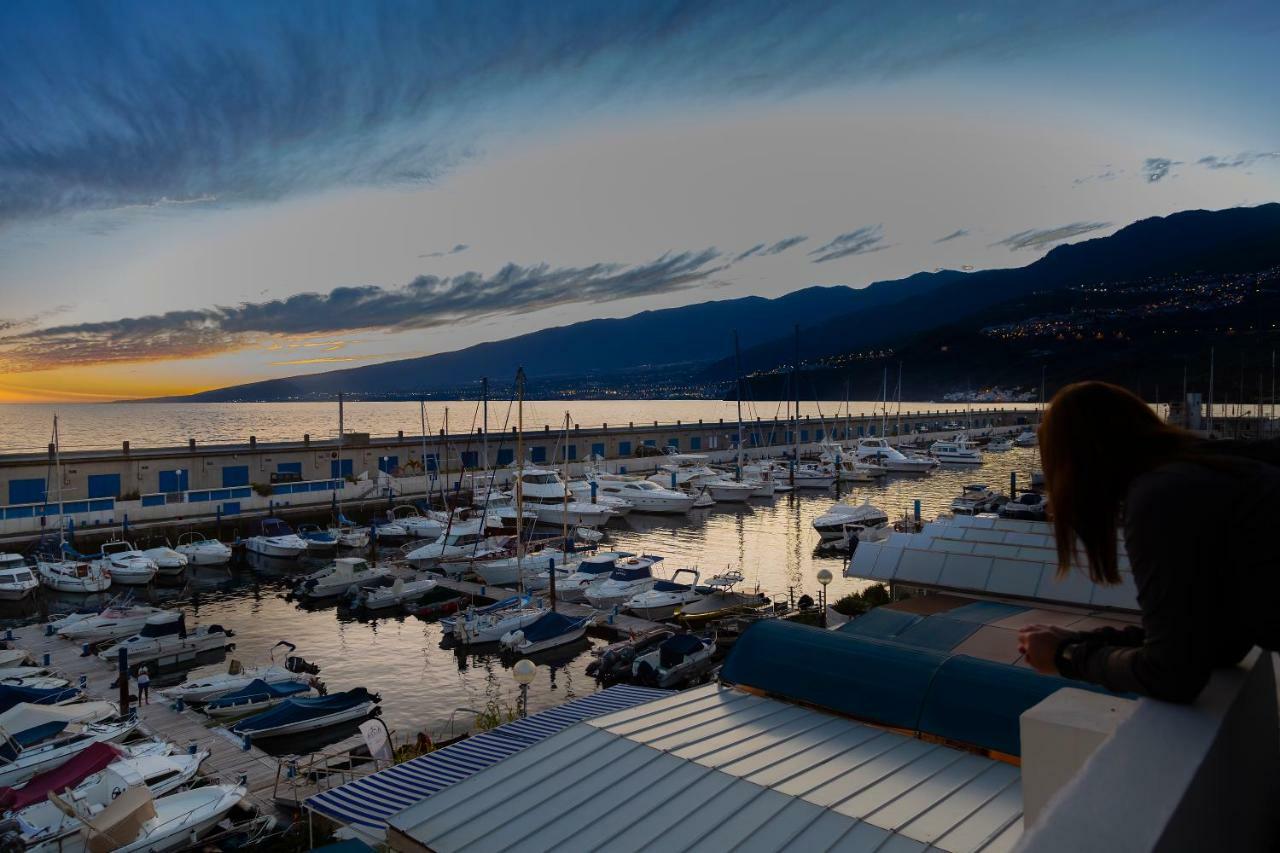 Radazul Marina Seafront 13 Apartment Exterior photo